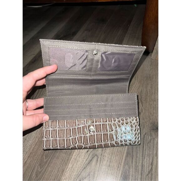 Brown Patterned Woman’s Wallet - Picture 3 of 6